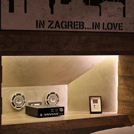 Bedroom More Than A Bed Zagreb Exterior photo