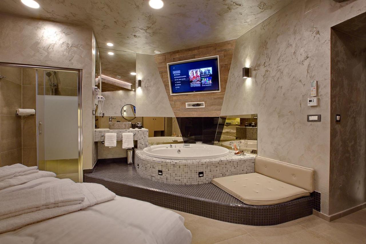 Bedroom More Than A Bed Zagreb Exterior photo