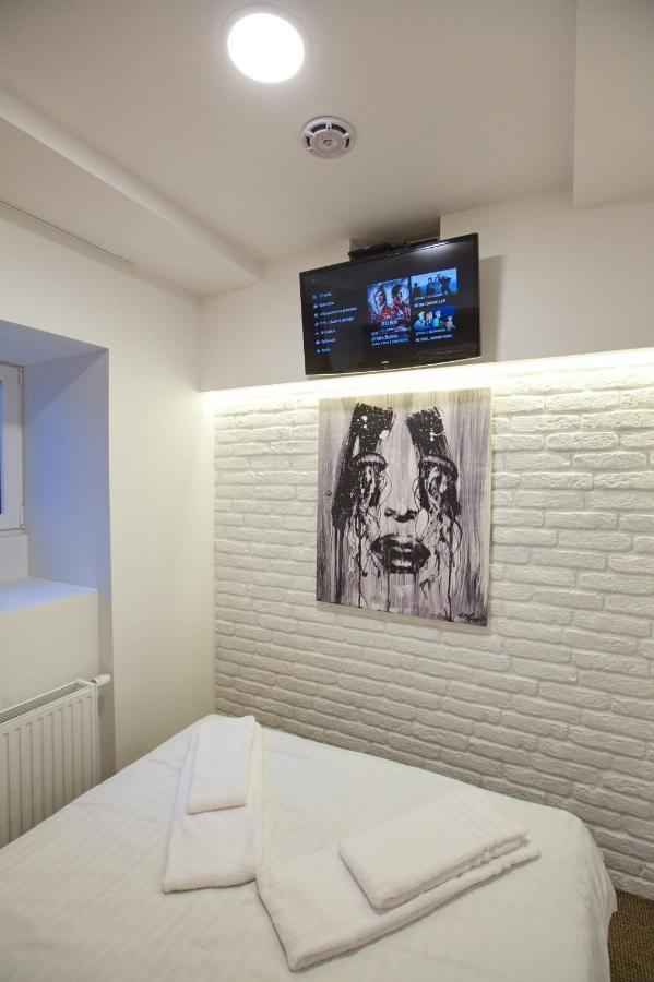 Bedroom More Than A Bed Zagreb Exterior photo